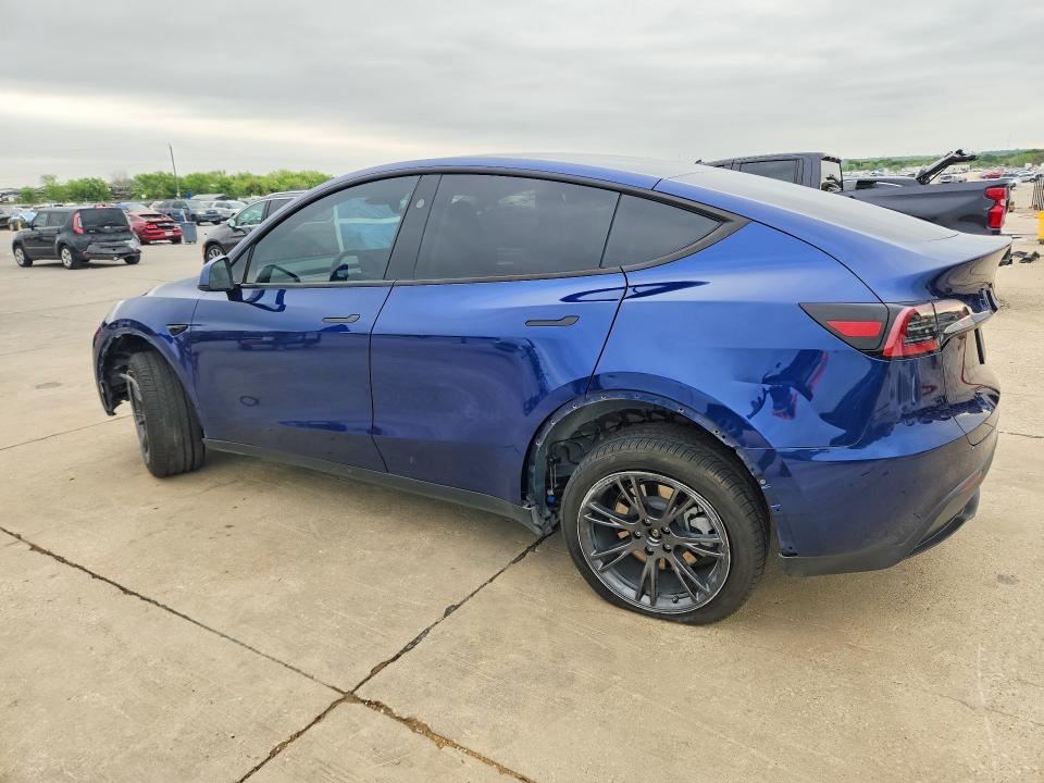 2024 Tesla Model Y მანქანა იყიდება აუქციონზე, vin: 7SAYGDED1RA321299, აუქციონის ნომერი: 47699726