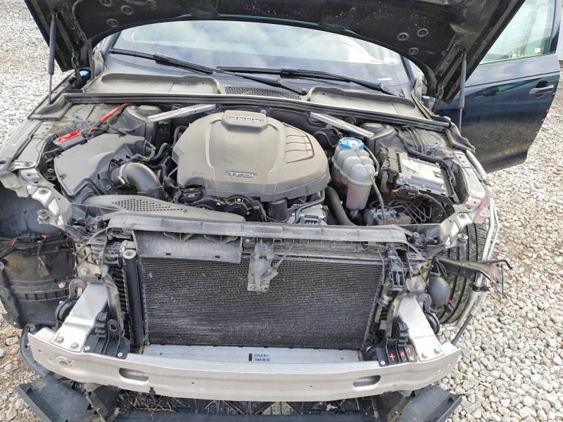 46983266 :رقم المزاد ، WAULMAF4XJA140096 vin ، 2018 Audi A4 مزاد بيع