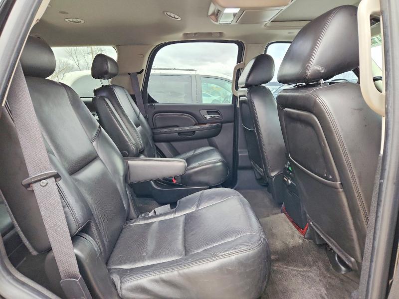 2010 Cadillac Escalade მანქანა იყიდება აუქციონზე, vin: 1GYUKCEF6AR114912, აუქციონის ნომერი: 45841826