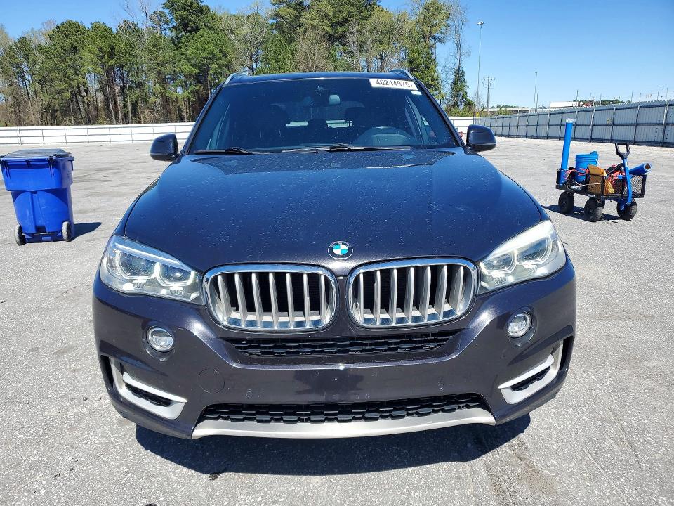 46244976 :رقم المزاد ، 5UXKR2C57J0X08859 vin ، 2018 Bmw X5 مزاد بيع