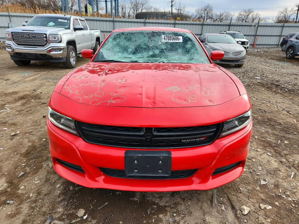 47085686 :رقم المزاد ، 2C3CDXBG2MH638826 vin ، 2021 Dodge Charger مزاد بيع