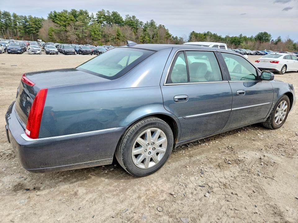 2010 Cadillac Dts მანქანა იყიდება აუქციონზე, vin: 1G6KH5EY2AU105407, აუქციონის ნომერი: 46026926