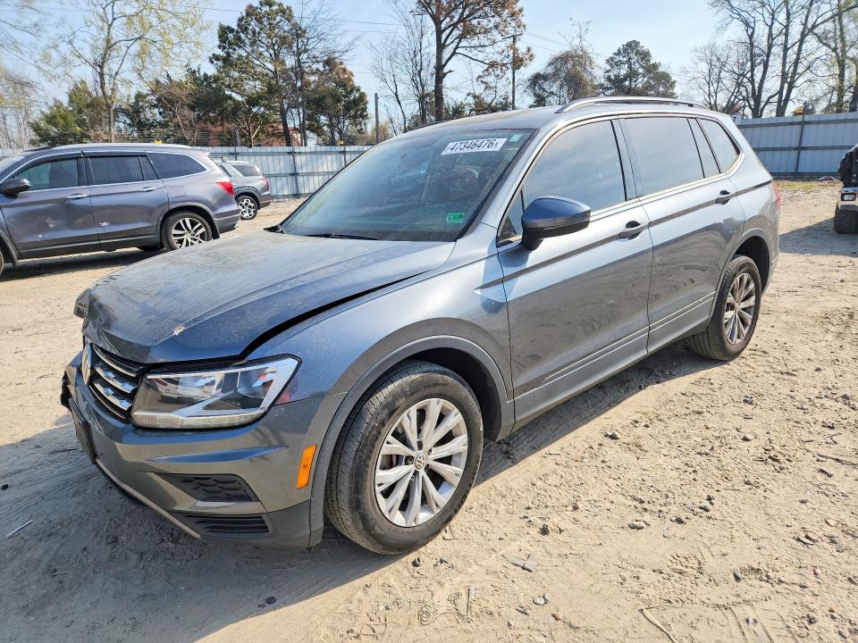 Продажа на аукционе авто 2020 Volkswagen Tiguan, vin: 3VV1B7AX6LM103056, номер лота: 47346476