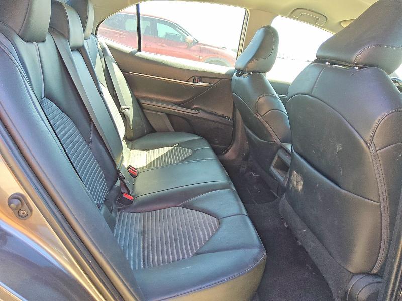 96056505 :رقم المزاد ، 4T1G11AK1LU326044 vin ، 2020 Toyota Camry مزاد بيع