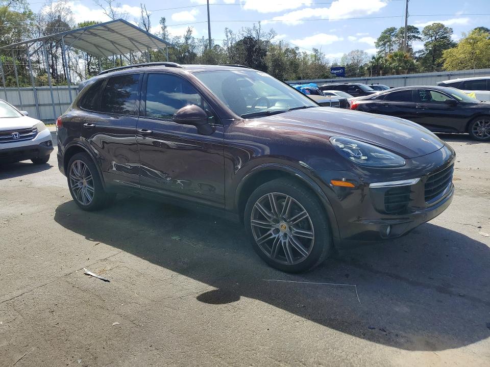 46027586 :رقم المزاد ، WP1AA2A23HKA84388 vin ، 2017 Porsche Cayenne مزاد بيع