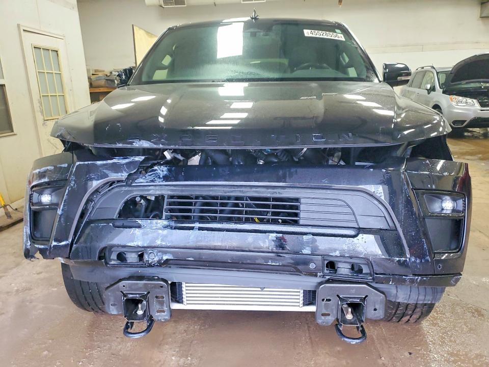 Продажа на аукционе авто 2023 Ford Expedition, vin: 1FMJK2A87PEA58405, номер лота: 45528556