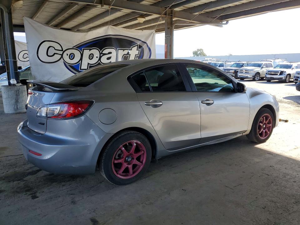 Продажа на аукционе авто 2012 Mazda 3, vin: JM1BL1V88C1607542, номер лота: 79261755