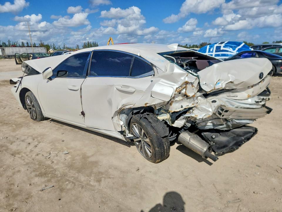 46892386 :رقم المزاد ، 58ACZ1B15MU096922 vin ، 2021 Lexus Es 350 مزاد بيع
