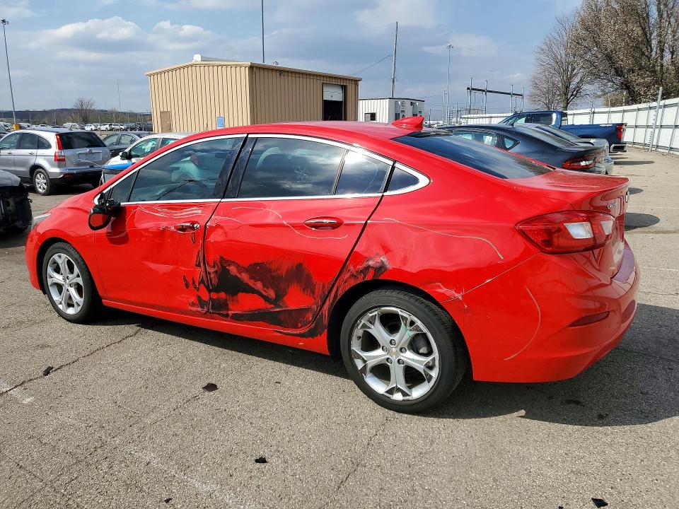 47921526 :رقم المزاد ، 1G1BF5SM0H7140761 vin ، 2017 Chevrolet Cruze مزاد بيع