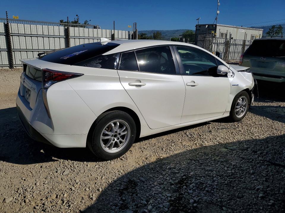 2016 Toyota Prius მანქანა იყიდება აუქციონზე, vin: JTDKARFU7G3002261, აუქციონის ნომერი: 46740526
