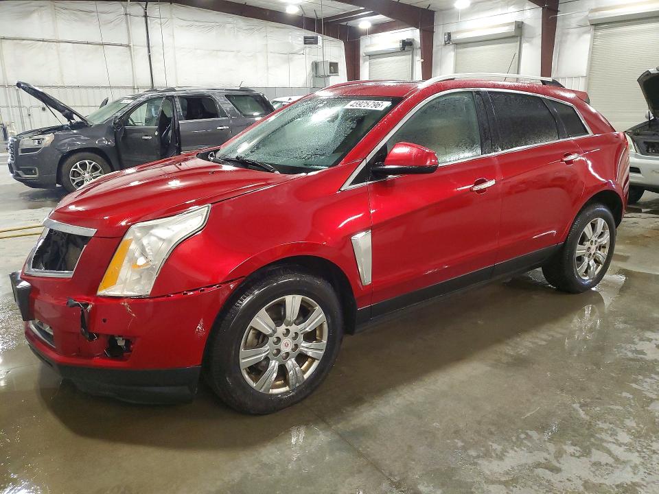 45925796 :رقم المزاد ، 3GYFNEE30FS613159 vin ، 2015 Cadillac Srx مزاد بيع