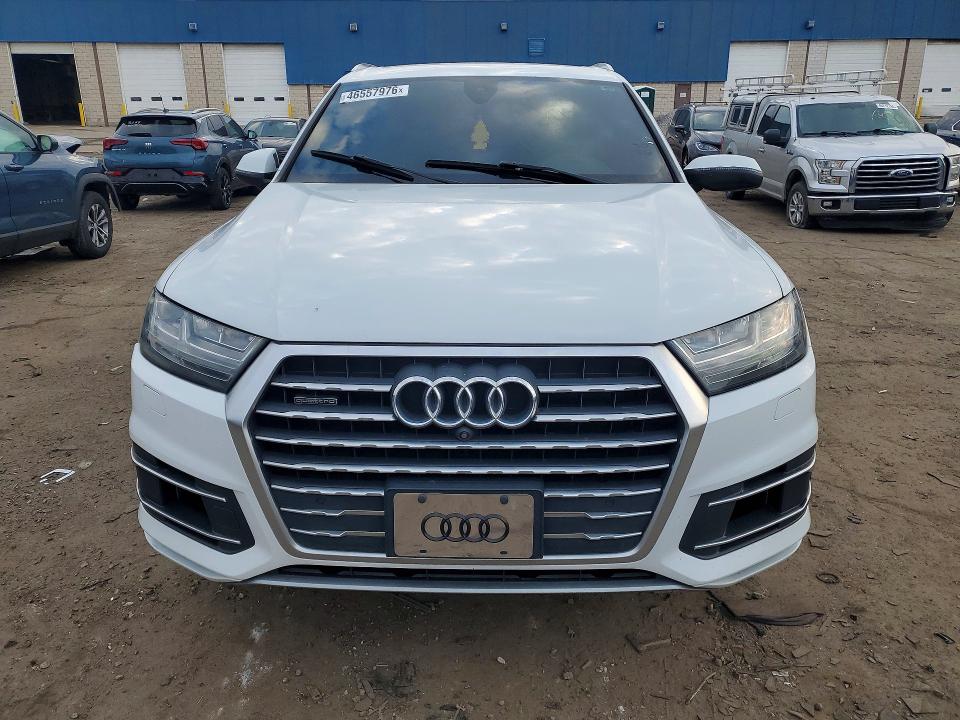 46557976 :رقم المزاد ، WA1LAAF73HD028197 vin ، 2017 Audi Q7 مزاد بيع