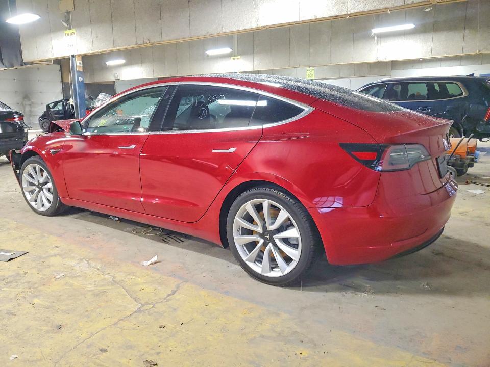45516926 :رقم المزاد ، 5YJ3E1EB9KF413392 vin ، 2019 Tesla Model 3 مزاد بيع