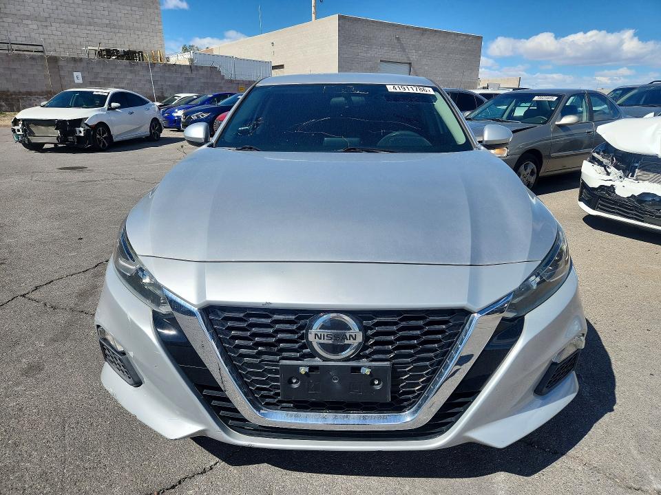 2019 Nissan Altima მანქანა იყიდება აუქციონზე, vin: 1N4BL4BV4KC237369, აუქციონის ნომერი: 41911786
