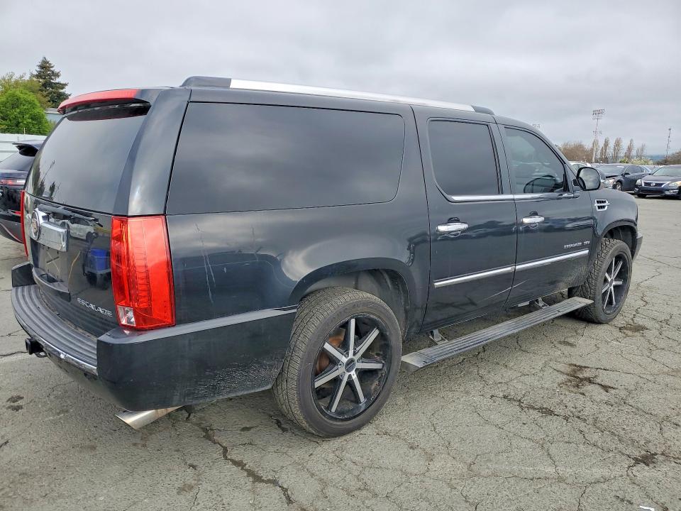 2011 Cadillac Escalade მანქანა იყიდება აუქციონზე, vin: 1GYS4JEF8BR298631, აუქციონის ნომერი: 79513605