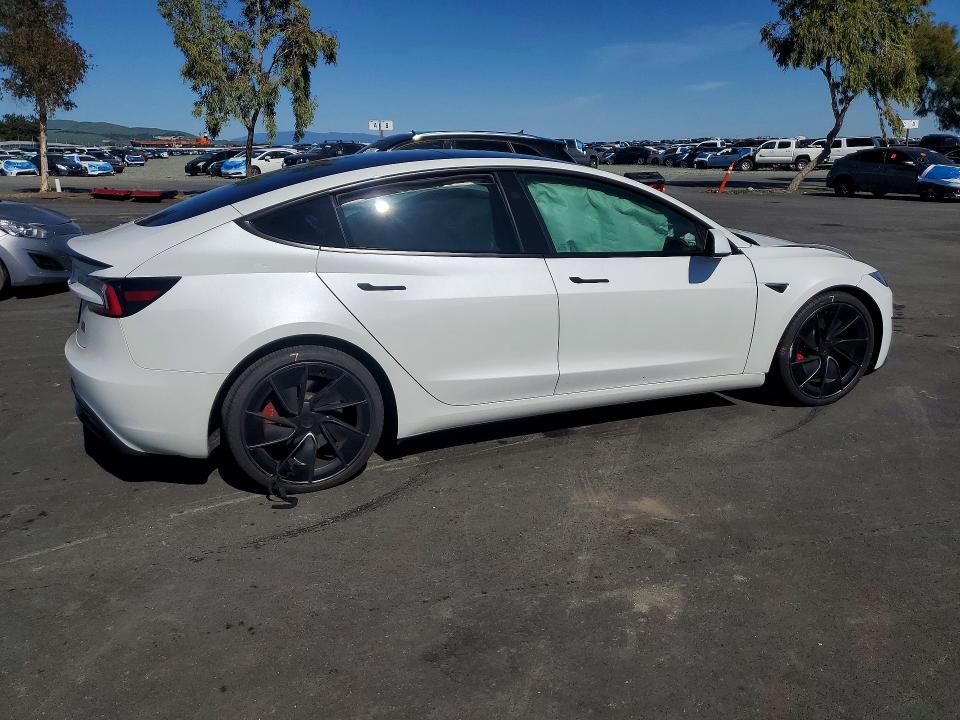 41737126 :رقم المزاد ، 5YJ3E1ET6SF066399 vin ، 2025 Tesla Model 3 مزاد بيع
