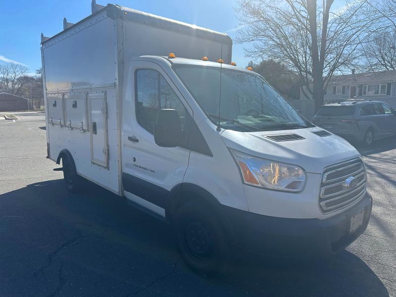 47505536 :رقم المزاد ، 1FDBW5PM2HKB09021 vin ، 2017 Ford Transit مزاد بيع