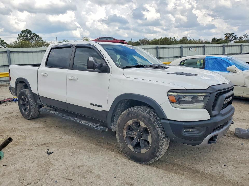42014086 :رقم المزاد ، 1C6RRELT5LN303516 vin ، 2020 Ram 1500 مزاد بيع