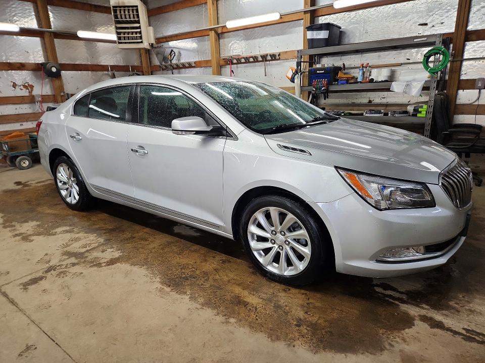 Продажа на аукционе авто 2015 Buick Lacrosse, vin: 1G4GB5G36FF141582, номер лота: 79629805