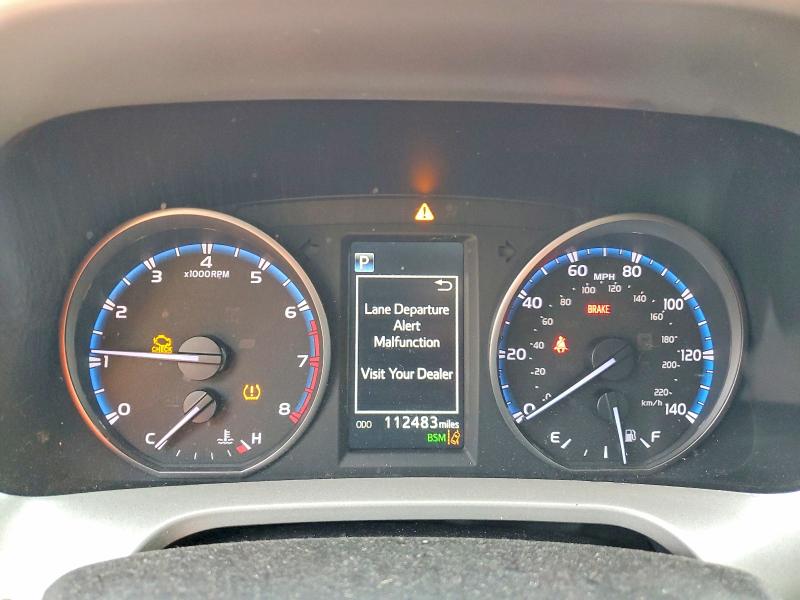 41813196 :رقم المزاد ، 2T3WFREV0JW490566 vin ، 2018 Toyota Rav4 مزاد بيع