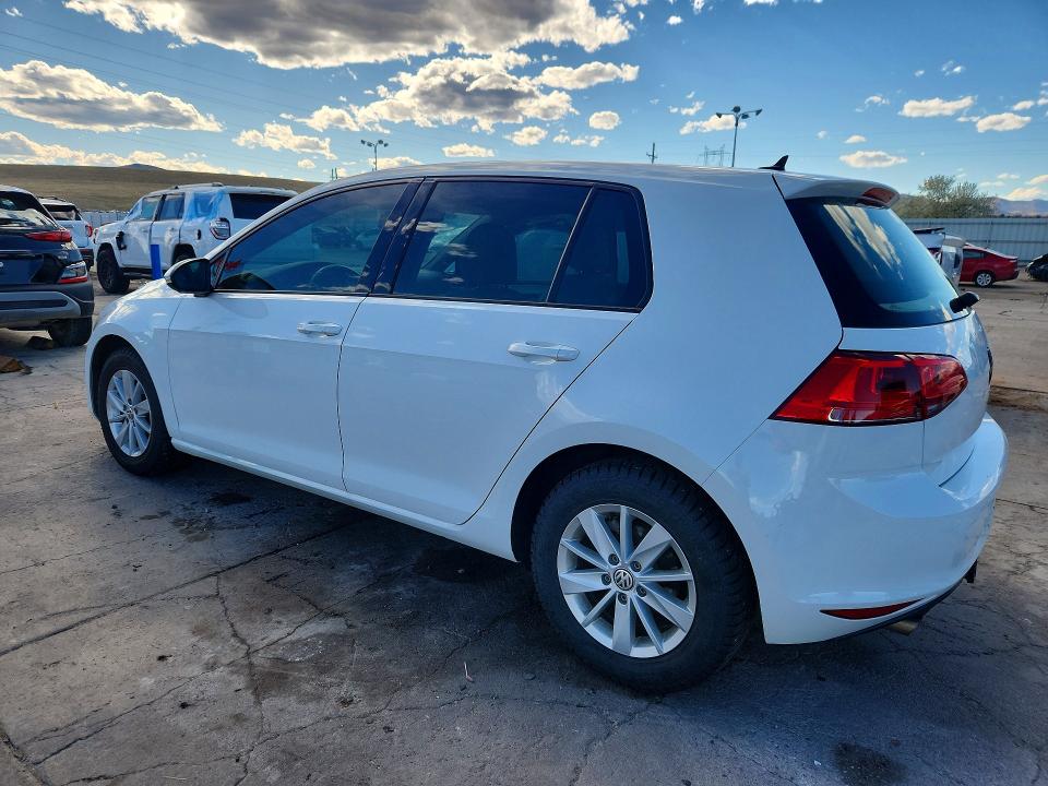 47131126 :رقم المزاد ، 3VWRA7AU2FM050853 vin ، 2015 Volkswagen Golf مزاد بيع