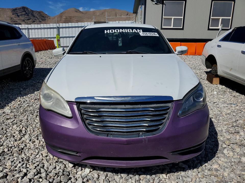 45810536 :رقم المزاد ، 1C3CCBBB2DN584459 vin ، 2013 Chrysler 200 مزاد بيع