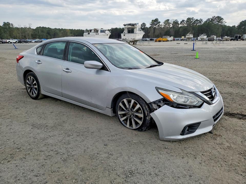 47185286 :رقم المزاد ، 1N4AL3AP2HC126482 vin ، 2017 Nissan Altima مزاد بيع
