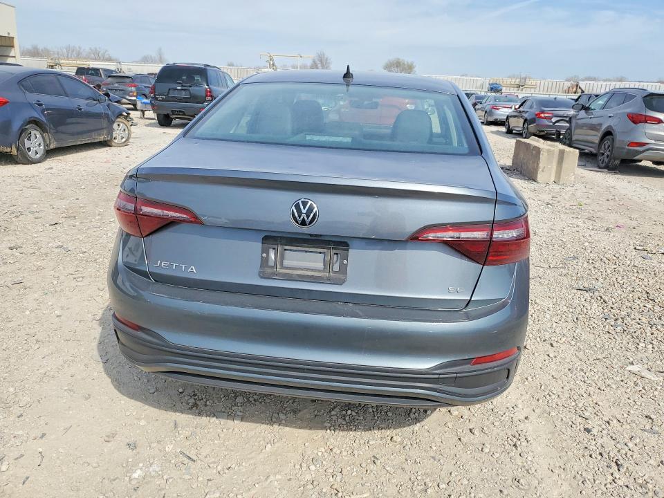 2022 Volkswagen Jetta მანქანა იყიდება აუქციონზე, vin: 3VWEM7BU7NM006012, აუქციონის ნომერი: 47293776