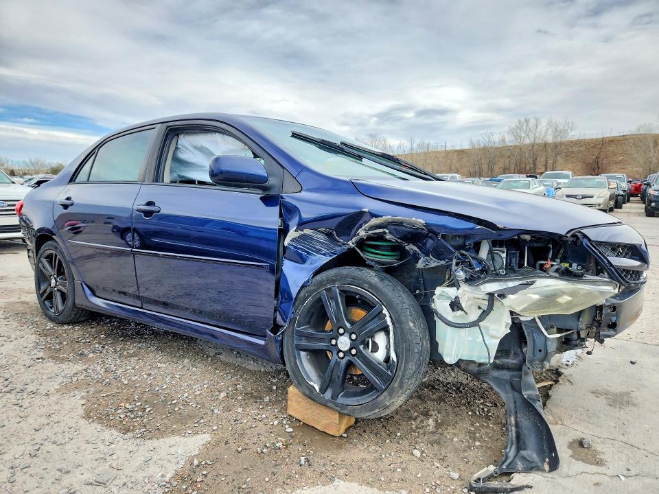 2013 Toyota Corolla მანქანა იყიდება აუქციონზე, vin: 5YFBU4EE7DP097556, აუქციონის ნომერი: 45642356