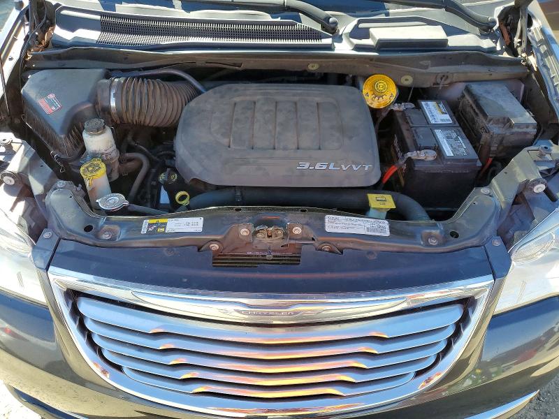 41740626 :رقم المزاد ، 2C4RC1BG8GR148167 vin ، 2016 Chrysler Town & Country مزاد بيع