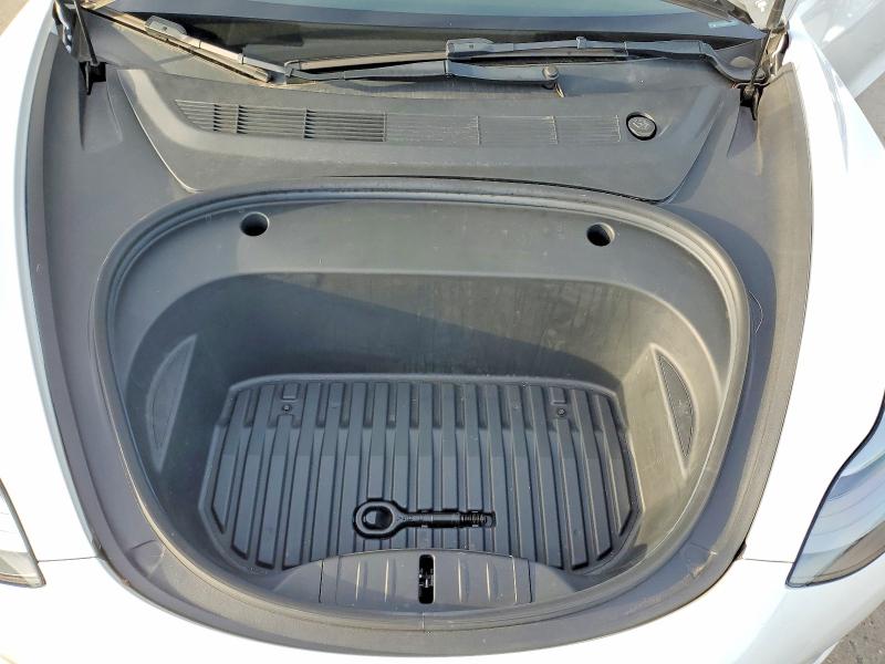 2022 Tesla Model 3 მანქანა იყიდება აუქციონზე, vin: 5YJ3E1EB6NF176946, აუქციონის ნომერი: 47279966
