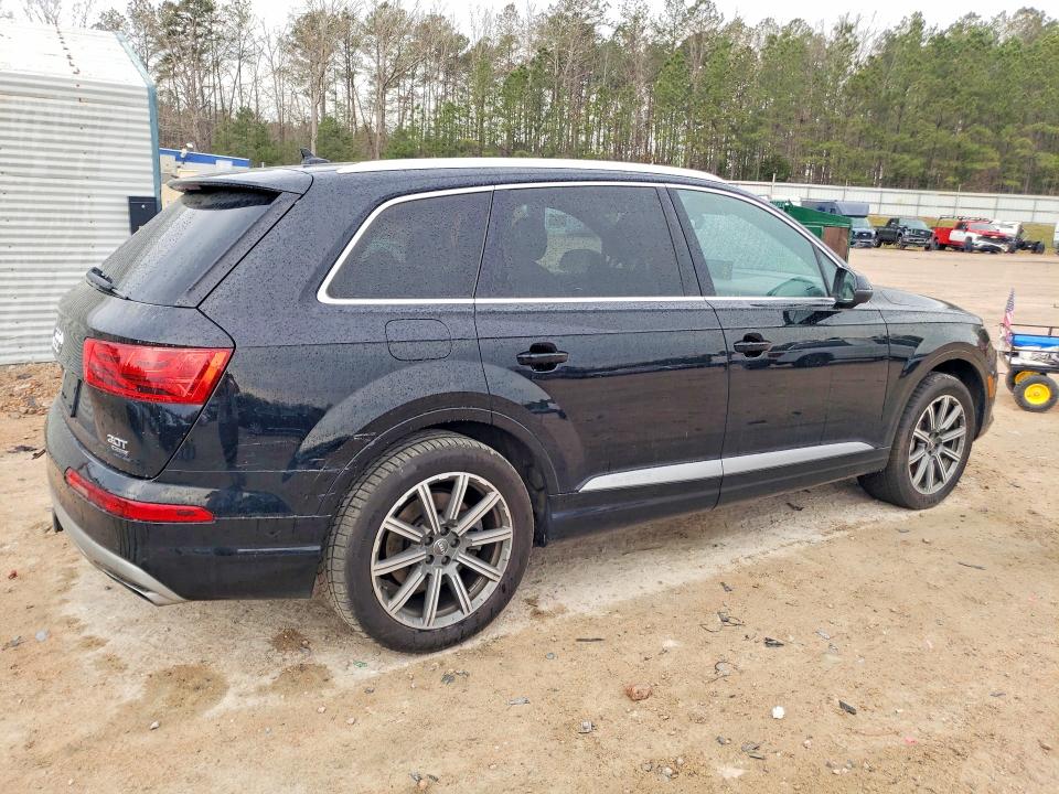 Aukcja sprzedaży 2017 Audi Q7, vin: WA1VAAF73HD037930, numer aukcji: 46943326