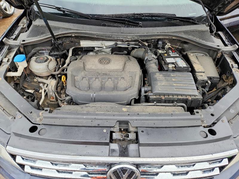 47516656 :رقم المزاد ، 3VV2B7AX0JM031238 vin ، 2018 Volkswagen Tiguan مزاد بيع