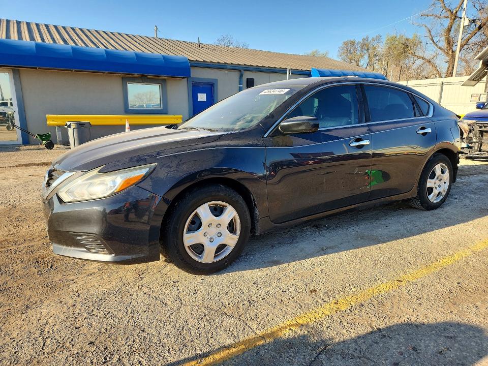 Продаж на аукціоні авто 2017 Nissan Altima, vin: 1N4AL3AP0HN334560, номер лоту: 45634746