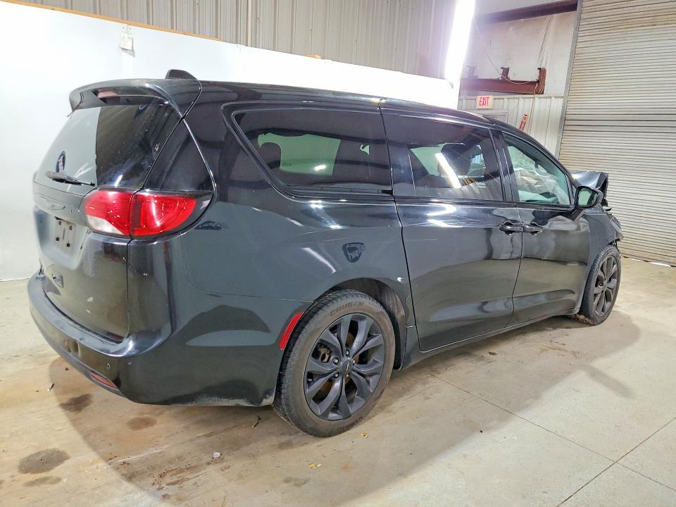 Aukcja sprzedaży 2018 Chrysler Pacifica, vin: 2C4RC1FGXJR197937, numer aukcji: 46122006