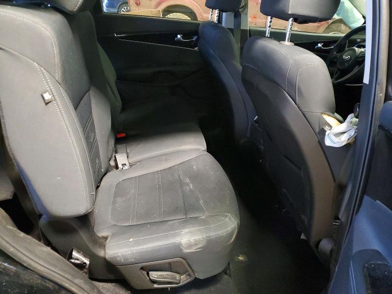 2018 Kia Sorento მანქანა იყიდება აუქციონზე, vin: 5XYPG4A34JG414713, აუქციონის ნომერი: 46440796