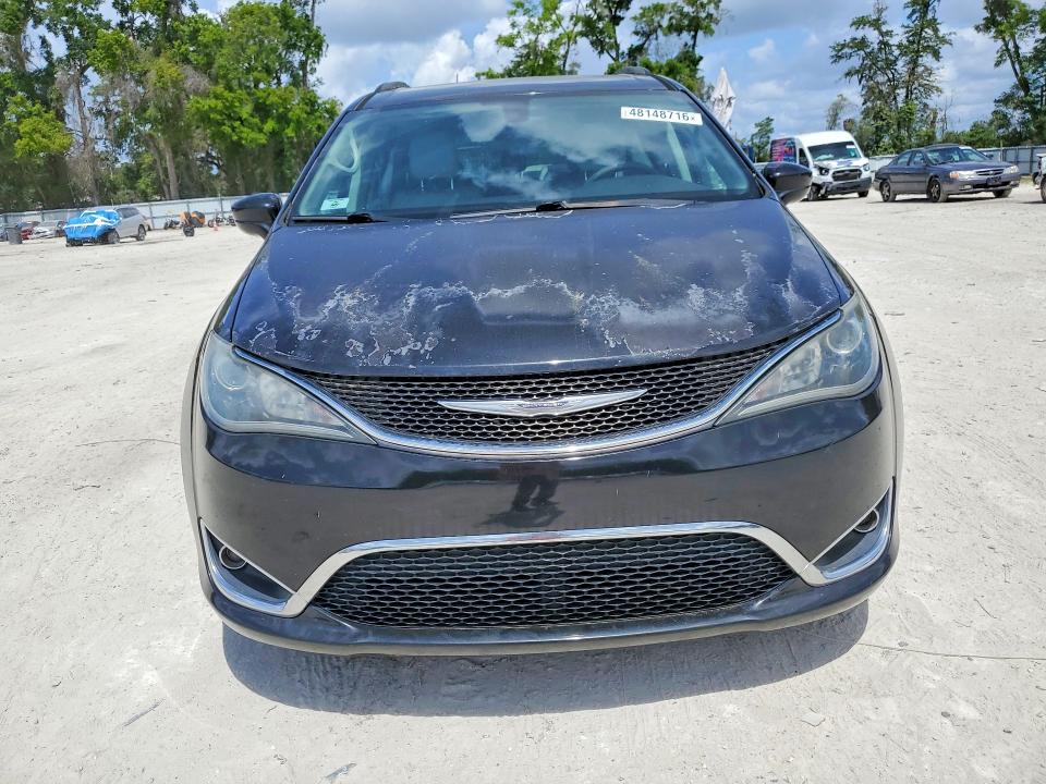 48148716 :رقم المزاد ، 2C4RC1BG9HR688161 vin ، 2017 Chrysler Pacifica مزاد بيع
