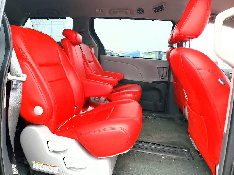 Продаж на аукціоні авто 2017 Toyota Sienna, vin: 5TDKZ3DC2HS899215, номер лоту: 79954155