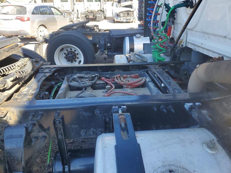 2016 Freightliner Cascadia 125 მანქანა იყიდება აუქციონზე, vin: 1FUBGEDV8GLHC5658, აუქციონის ნომერი: 46212226