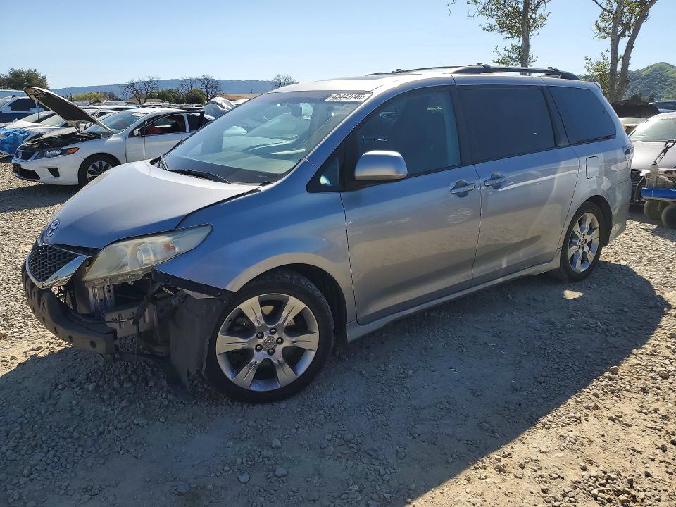 Aukcja sprzedaży 2011 Toyota Sienna, vin: 5TDXK3DC1BS035676, numer aukcji: 45443746