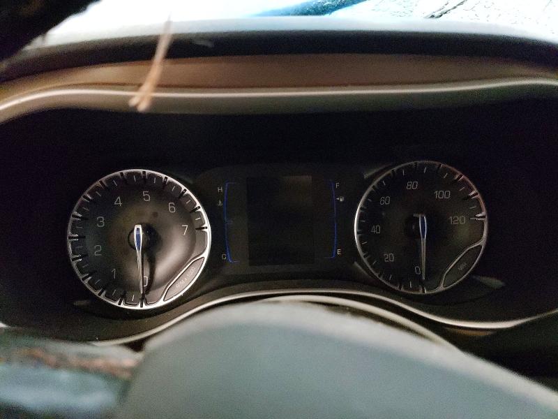 41949156 :رقم المزاد ، 2C4RC1BG7JR142965 vin ، 2018 Chrysler Pacifica مزاد بيع