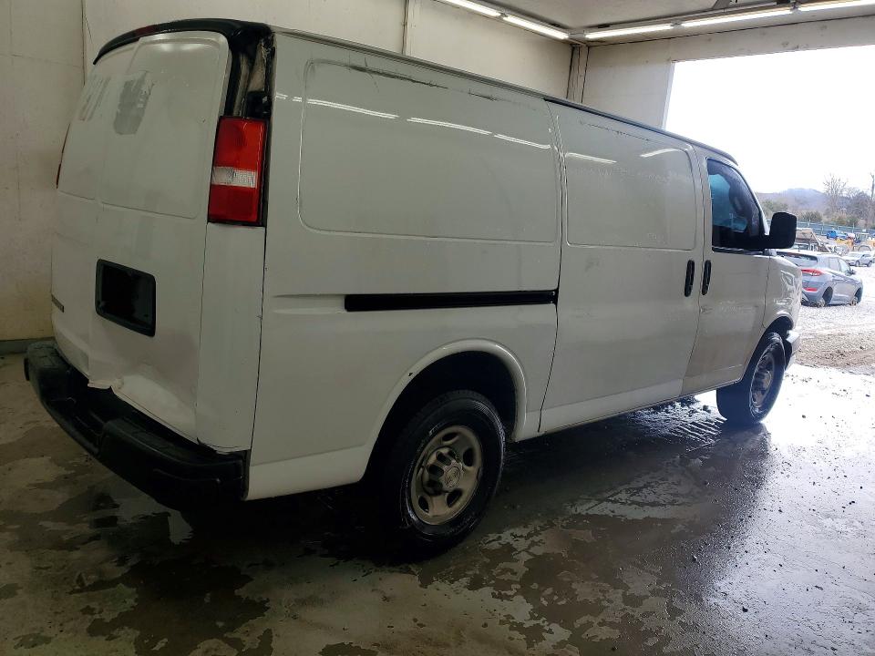 49343576 :رقم المزاد ، 1GCWGAFG5L1264992 vin ، 2020 Chevrolet Express G2500 مزاد بيع