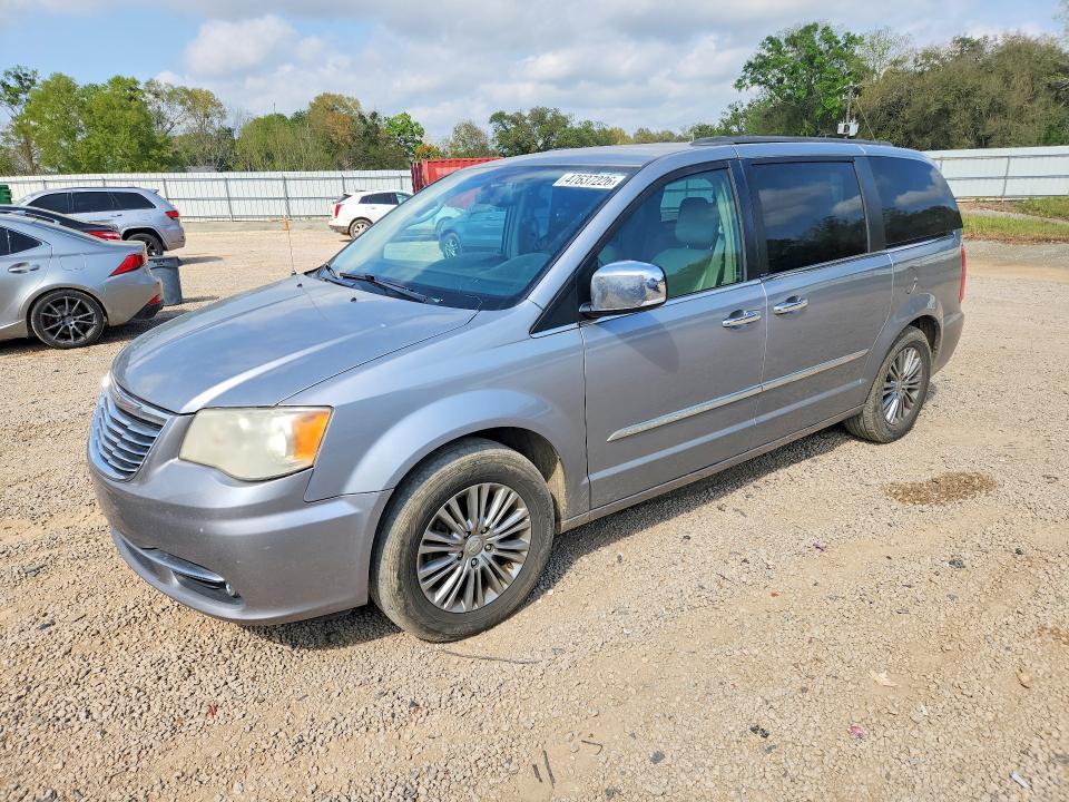 47637226 :رقم المزاد ، 2C4RC1CG9DR777365 vin ، 2013 Chrysler Town & Country مزاد بيع