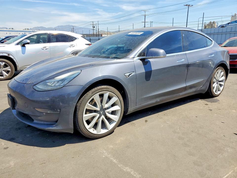 46836856 :رقم المزاد ، 5YJ3E1EA7JF163169 vin ، 2018 Tesla Model 3 مزاد بيع