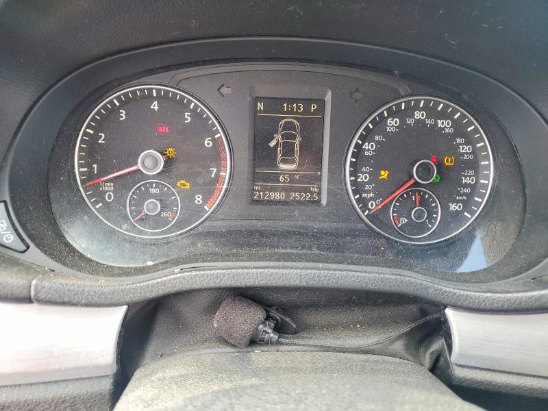 48221656 :رقم المزاد ، 1VWBP7A37DC017207 vin ، 2013 Volkswagen Passat مزاد بيع