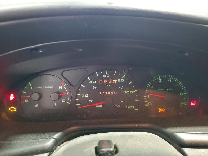 48128176 :رقم المزاد ، 1FAFP55S42G271687 vin ، 2002 Ford Taurus مزاد بيع