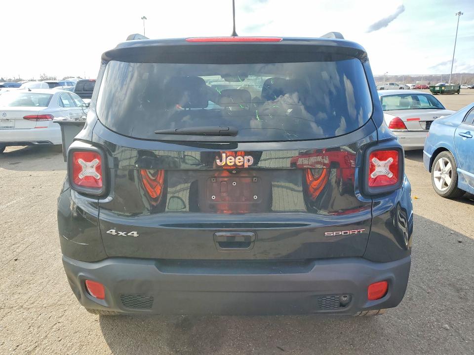 Продажа на аукционе авто 2018 Jeep Renegade, vin: ZACCJBAB2JPJ15827, номер лота: 41975966