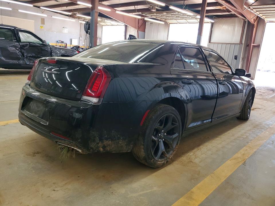 46733316 :رقم المزاد ، 2C3CCABG6MH528877 vin ، 2021 Chrysler 300 مزاد بيع