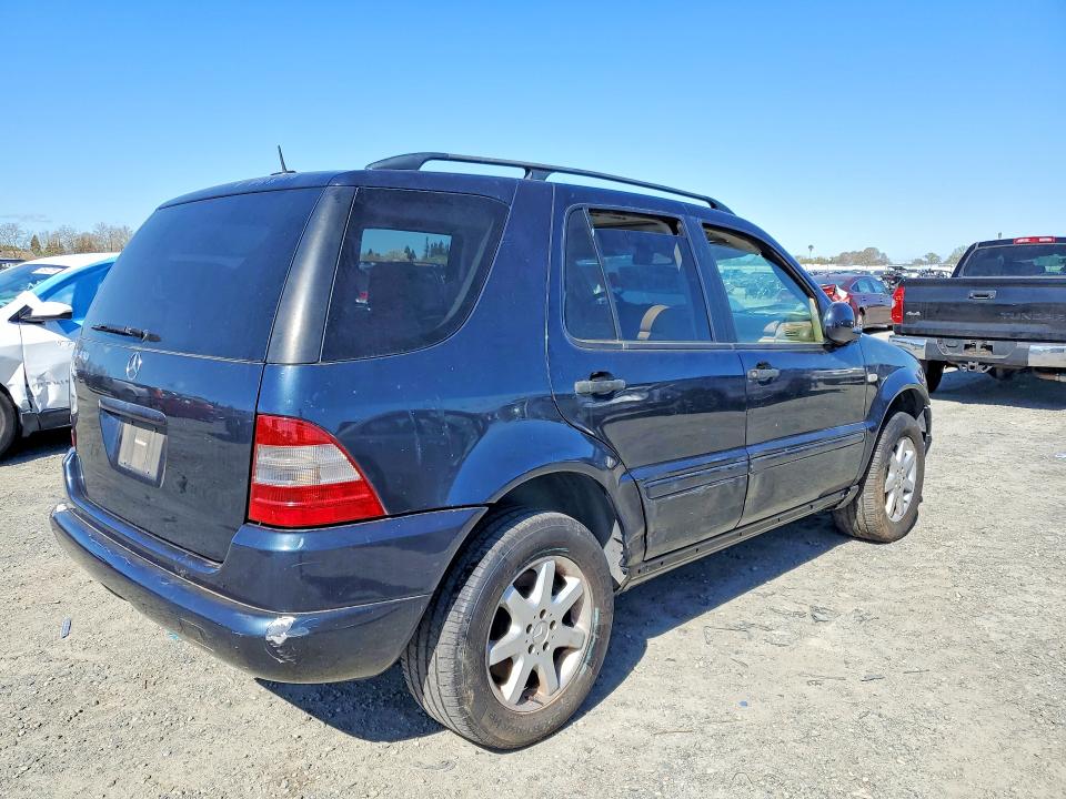 41598236 :رقم المزاد ، 4JGAB72E91A230076 vin ، 2001 Mercedes-benz Ml مزاد بيع