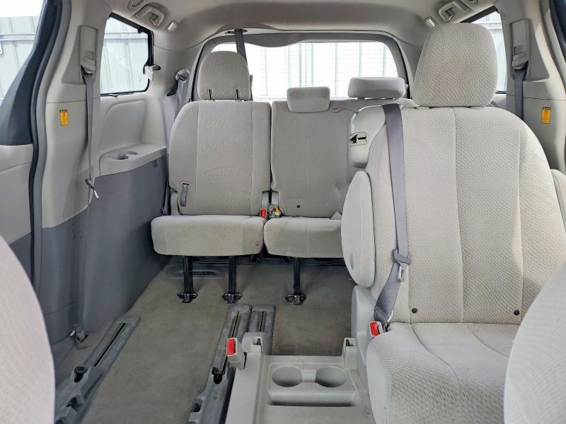 2012 Toyota Sienna მანქანა იყიდება აუქციონზე, vin: 5TDKK3DC4CS267359, აუქციონის ნომერი: 46905766